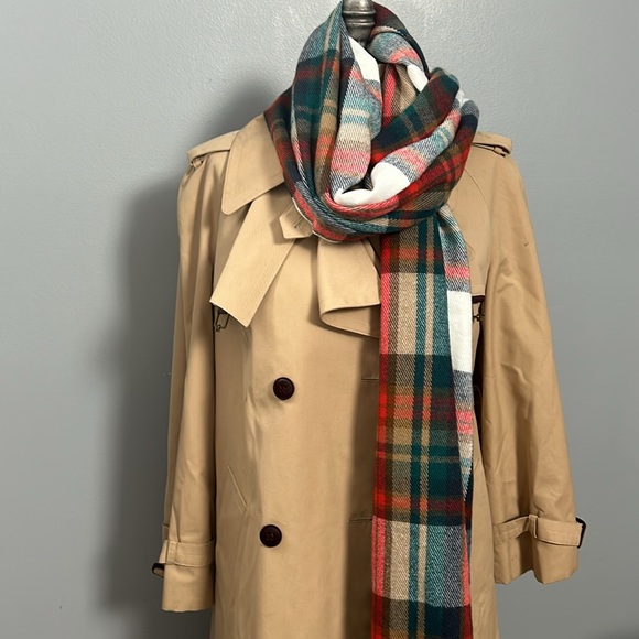 J crew plaid rectangular scarf with fringes - gently used - Picture 2 of 16